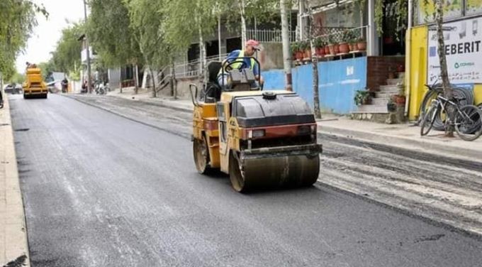 Perfundon ndertimi i linjes se transmetimit Bovilleâ€“Yzberisht: Bashkia asfalton rruget e prekura